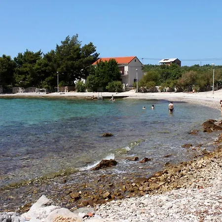 Apartment By The Sea Sucuraj, Hvar - 16404 Sucuraj